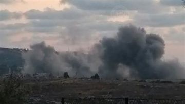 الطيران الحربي أغار على دفعتين مستهدفا بلدة المنصوري الطيران الحربي أغار على دفعتين مستهدفا بلدة المنصوري