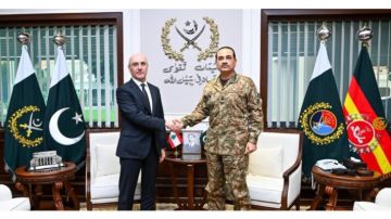 الحجار بحث مع قائد الجيش الباكستاني سبل تعزيز التعاون والتنسيق بين لبنان وباكستان الحجار بحث مع قائد الجيش الباكستاني سبل تعزيز التعاون والتنسيق بين لبنان وباكستان