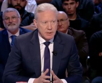 رجي بحث هاتفيا مع داوتي في دعم لندن للبنان وضرورة ضغطها على إسرائيل رجي بحث هاتفيا مع داوتي في دعم لندن للبنان وضرورة ضغطها على إسرائيل