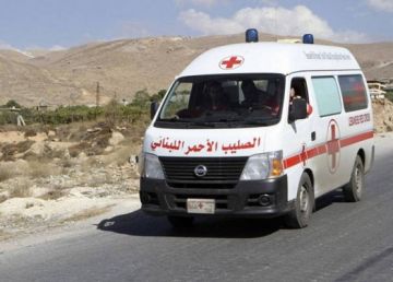 الصليب الاحمر تمكن بمؤازرة الجيش من سحب جثماني الشابين علي مصطفى فواز وفضل عباس من منطقة عين السماحية بين النبطية الفوقا وزوطر الشرقية الصليب الاحمر تمكن بمؤازرة الجيش من سحب جثماني الشابين علي مصطفى فواز وفضل عباس من منطقة عين السماحية بين النبطية الفوقا وزوطر الشرقية