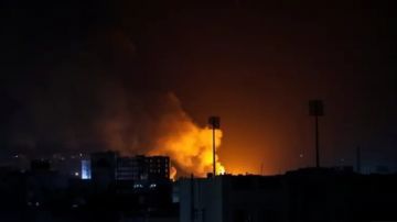 الناطق باسم أنصار الله: أكثر من 350 غارة سعودية على اليمن خلال أيام والتصعيد السعودي لن يحقق أهدافه الناطق باسم أنصار الله: أكثر من 350 غارة سعودية على اليمن خلال أيام والتصعيد السعودي لن يحقق أهدافه