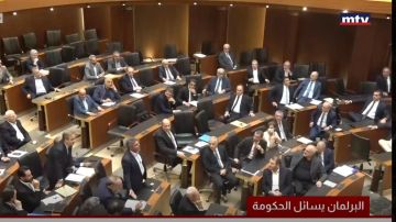 بالفيديو: إشكال وصراخ في المجلس روح انقلع.. وانتبه ما تنفتق بالفيديو: إشكال وصراخ في المجلس روح انقلع.. وانتبه ما تنفتق