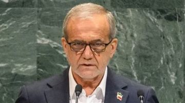 انسحاب الوفد الأميركي خلال خطاب الرئيس الإيراني أمام الجمعية العامة للأمم المتحدة انسحاب الوفد الأميركي خلال خطاب الرئيس الإيراني أمام الجمعية العامة للأمم المتحدة