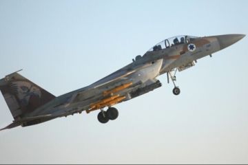 الجيش الإسرائيلي: هاجمنا بنى تحتية لحزب الله في النبطية ردا على إطلاق مسيرتين باتجاه قواتنا في منطقة علي الطاهر الجيش الإسرائيلي: هاجمنا بنى تحتية لحزب الله في النبطية ردا على إطلاق مسيرتين باتجاه قواتنا في منطقة علي الطاهر