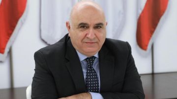 الدكاش عن الحزب: عملاق من ورق... الدكاش عن الحزب: عملاق من ورق...