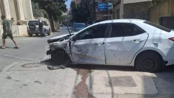 السيارة المستهدفة في حي المسلخ في النبطية السيارة المستهدفة في حي المسلخ في النبطية
