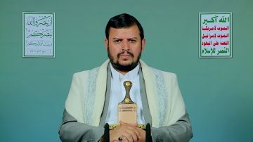 السيد الحوثي: ادعاء النظام السعودي استهداف مكة المكرمة كذبة كبرى ومحاولة لتبرير العدوان على اليمن السيد الحوثي: ادعاء النظام السعودي استهداف مكة المكرمة كذبة كبرى ومحاولة لتبرير العدوان على اليمن