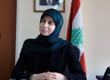 النائبة عزالدين سلمت مسؤولين دوليين العريضة النيابية للتمديد لـ اليونيفيل وتقريرا عن أضرار العدوان النائبة عزالدين سلمت مسؤولين دوليين العريضة النيابية للتمديد لـ اليونيفيل وتقريرا عن أضرار العدوان