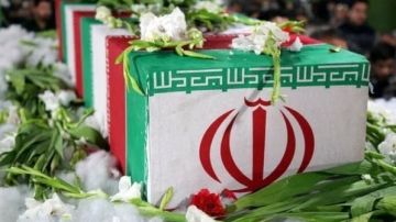 تشييع 4 شهداء في كوهستك بعد العدوان الأميركي على هرمزكان