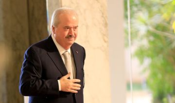 جابر طمأن لا أن جميع موظفي المصلحة المالية الإقليمية في النبطية بخير: ملفات المواطنين والمكلفين محفوظة جابر طمأن لا أن جميع موظفي المصلحة المالية الإقليمية في النبطية بخير: ملفات المواطنين والمكلفين محفوظة