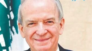 حمادة يكشف: إذا تسلم الجيش اللبناني بعض مداخل علي الطاهر وطرح المرتفع على أن يكون منطقة تجريبية حمادة يكشف: إذا تسلم الجيش اللبناني بعض مداخل علي الطاهر وطرح المرتفع على أن يكون منطقة تجريبية