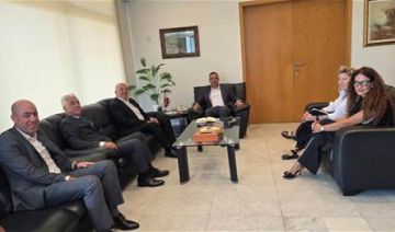 هاني تابع ملفات المزارعين والبلديات وبحث مع شركة قطرية في فرص التعاون والتسويق