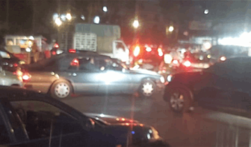 قطع طريق دوار أبو علي في طرابلس.. والجيش يتدخل لفتح الطريق قطع طريق دوار أبو علي في طرابلس.. والجيش يتدخل لفتح الطريق