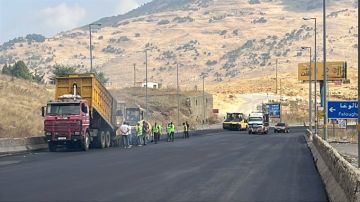 التحكم المروري: استكمال أعمال التزفيت على طريق عام ضهر البيدر وتحويل السير التحكم المروري: استكمال أعمال التزفيت على طريق عام ضهر البيدر وتحويل السير