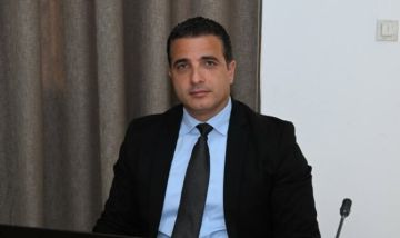 مطر لوزارة الاتصالات: لعدم اتخاذ قرار بوقف إمكانية تشريج الأيام والدولارات للخطوط مطر لوزارة الاتصالات: لعدم اتخاذ قرار بوقف إمكانية تشريج الأيام والدولارات للخطوط