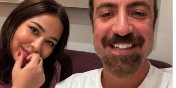 طبيب شيرين عبدالوهاب يكشف مفاجأة عن رحلتها العلاجية.. ويطمئن جمهورها على حالتها طبيب شيرين عبدالوهاب يكشف مفاجأة عن رحلتها العلاجية.. ويطمئن جمهورها على حالتها
