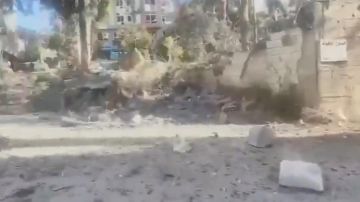 بالفيديو: أضرار في مبنى وزارة المالية... بسبب الغارات! بالفيديو: أضرار في مبنى وزارة المالية... بسبب الغارات!