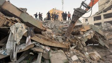 9 ضحايا و14 مصابا بانهيار عمارة سكنية في غزة وعشرات المفقودين تحت الأنقاض 9 ضحايا و14 مصابا بانهيار عمارة سكنية في غزة وعشرات المفقودين تحت الأنقاض
