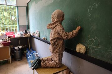موسم المدارس في لبنان يقترب والنزوح يتجذر موسم المدارس في لبنان يقترب والنزوح يتجذر