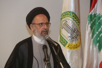 فضل الله دعا الى التمسك بثقافة الانفتاح والحوار والاستعداد لتحمل مسؤوليات المرحلة المقبلة فضل الله دعا الى التمسك بثقافة الانفتاح والحوار والاستعداد لتحمل مسؤوليات المرحلة المقبلة