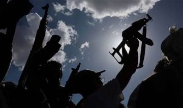 في جبهات غربي تعز.. الطيران الحربي للجيش اليمني يدخل المعركة ضد الحوثيين في جبهات غربي تعز.. الطيران الحربي للجيش اليمني يدخل المعركة ضد الحوثيين