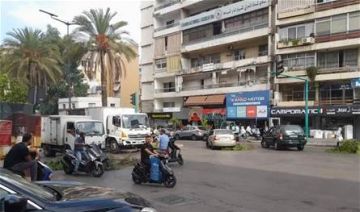 تنبيه عاجل للسائقين.. هذا ما يجري على طريق كورنيش المزرعة تنبيه عاجل للسائقين.. هذا ما يجري على طريق كورنيش المزرعة