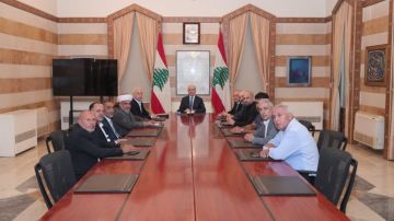 وزير الداخلية تابع الوضع الأمني وشدد على تعزيز الإجراءات في بيروت ومحيط المطار وزير الداخلية تابع الوضع الأمني وشدد على تعزيز الإجراءات في بيروت ومحيط المطار