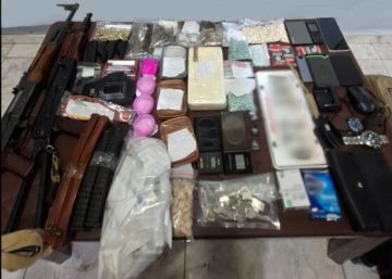 الجيش أوقف رئيس عصابة للاتجار بالمخدرات في منطقة حورتعلا بعلبك بعد عملية رصد أمني الجيش أوقف رئيس عصابة للاتجار بالمخدرات في منطقة حورتعلا بعلبك بعد عملية رصد أمني