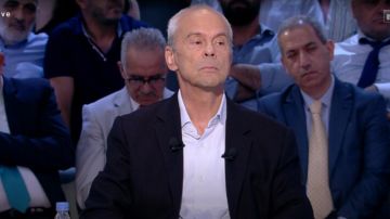 اسعد نكد: سنبدأ بانتاج الكهرباء على الغاز وهناك اتصالات مع الأردن حول تصدير الغاز إلى لبنان اسعد نكد: سنبدأ بانتاج الكهرباء على الغاز وهناك اتصالات مع الأردن حول تصدير الغاز إلى لبنان