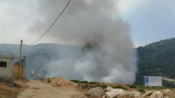 حريق في مكب عشوائي للنفايات ومناشدات لإخماده حريق في مكب عشوائي للنفايات ومناشدات لإخماده