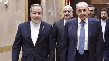 عراقجي يبحث مع الرئيس بري آخر التطورات الإقليمية ويؤكد دعم إيران للبنان والمقاومة عراقجي يبحث مع الرئيس بري آخر التطورات الإقليمية ويؤكد دعم إيران للبنان والمقاومة