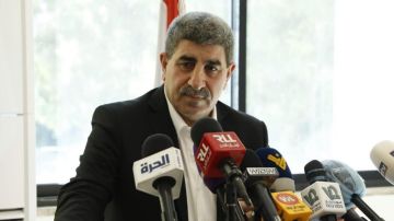 طليس: اجتماع غدا لإعلان الموقف النهائي من الإضراب طليس: اجتماع غدا لإعلان الموقف النهائي من الإضراب