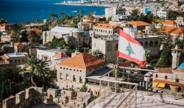 مشهد سياحي ضبابي... وما حدا عمل مصاري مشهد سياحي ضبابي... وما حدا عمل مصاري