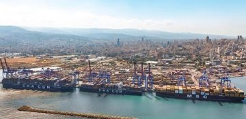 مرفأ بيروت: حركة تشغيلية استثنائية برسو 3 بواخر عملاقة من فئة Mother Vessel في يوم واحد مرفأ بيروت: حركة تشغيلية استثنائية برسو 3 بواخر عملاقة من فئة Mother Vessel في يوم واحد
