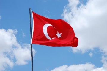 تركيا تسحب ترخيص بنك إيراني تركيا تسحب ترخيص بنك إيراني
