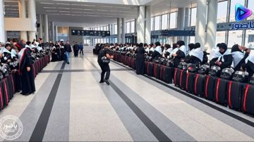 إشادة واسعة بتنظيم زوار الإمام الحسين (ع) في مطار بيروت.. موظف: صارلي 37 سنة بشتغل هون وهيدي أول مرة بشوف هيك تنظيم إشادة واسعة بتنظيم زوار الإمام الحسين (ع) في مطار بيروت.. موظف: صارلي 37 سنة بشتغل هون وهيدي أول مرة بشوف هيك تنظيم