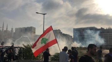 الشارع على صفيح ساخن الشارع على صفيح ساخن