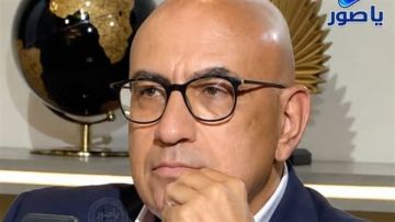 شارل جبور يبكي متأثرا خلال مقابلته عبر قناة MTV، بعدما سأله المذيع: ماذا تقول لسمير جعجع؟ شارل جبور يبكي متأثرا خلال مقابلته عبر قناة MTV، بعدما سأله المذيع: ماذا تقول لسمير جعجع؟