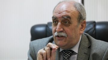اللقاء الوطني يستكمل جولاته بقاعا ويلتقي النائب السابق كامل الرفاعي اللقاء الوطني يستكمل جولاته بقاعا ويلتقي النائب السابق كامل الرفاعي