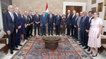 الرئيس عون لرئيس الجامعة الاميركية: الاستثمار في الإنسان والعلم يميز لبنان الرئيس عون لرئيس الجامعة الاميركية: الاستثمار في الإنسان والعلم يميز لبنان