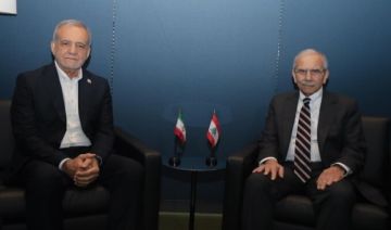 سلام التقى بزشكيان: لبنان لا يريد أن يكون ساحة لصراعات إقليمية أو لتبادل الرسائل سلام التقى بزشكيان: لبنان لا يريد أن يكون ساحة لصراعات إقليمية أو لتبادل الرسائل