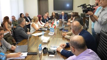 الاجتماعات مستمرة بين وزارة المالية وصندوق النقد الاجتماعات مستمرة بين وزارة المالية وصندوق النقد