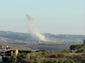 الطيران الحربي الإسرائيلي أغار مستهدفا محيط بلدة القنطرة لجهة وادي الحجير وقصف مدفعي طال دوحة كفررمان الطيران الحربي الإسرائيلي أغار مستهدفا محيط بلدة القنطرة لجهة وادي الحجير وقصف مدفعي طال دوحة كفررمان