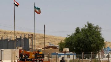العراق يعيد فتح معبرين حدوديين مع إيران العراق يعيد فتح معبرين حدوديين مع إيران