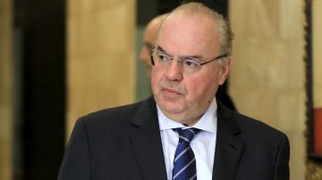 معلومات MFM: هذا ما طلبه الوزير في ملف خدمة تشريج الأيام معلومات MFM: هذا ما طلبه الوزير في ملف خدمة تشريج الأيام