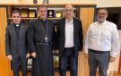 لحود زار الأباتي رزق: إطلاق التحضيرات لتنظيم اليوم الوطني للتفاح اللبناني في الـ NDU 