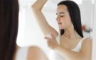 ما أفضل توقيت لاستخدام مزيل العرق؟ - lb