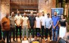 الرئيس علي نعمة يقدم فريقه المشارك في البطولة الشاطئية المقامة في مدينة صور