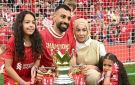 بعد الجدل حول اسم مولوده.. فنانون يدافعون عن محمد صلاح: من حقه يسمي ابنه بمزاجه 