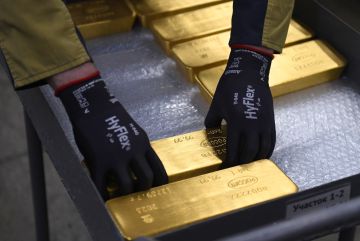 الذهب يلامس القمم.. فما الدول العربية الأغنى احتياطيا بالمعدن الأصفر؟ الذهب يلامس القمم.. فما الدول العربية الأغنى احتياطيا بالمعدن الأصفر؟